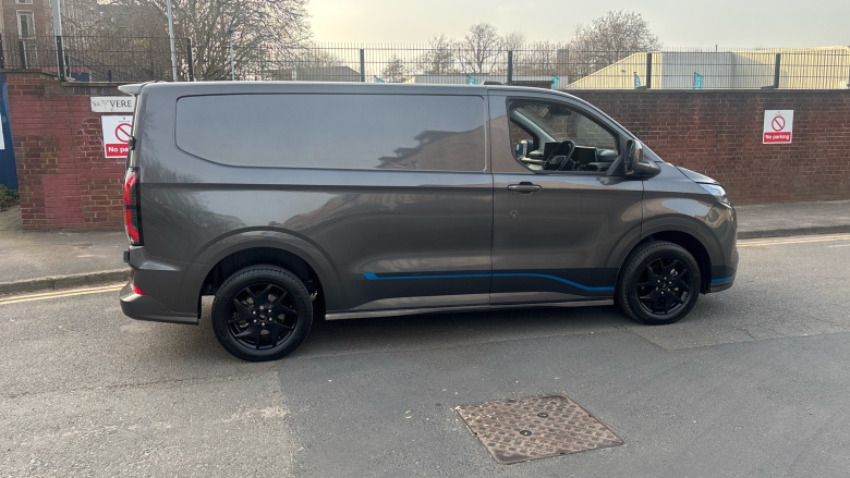 Ford Transit Custom E-320 L1 Rwd 160kW 65kWh H1 Van Sport Auto